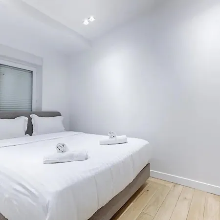 Montparnasse - Modern & Renovated 3bd For 8 Guests