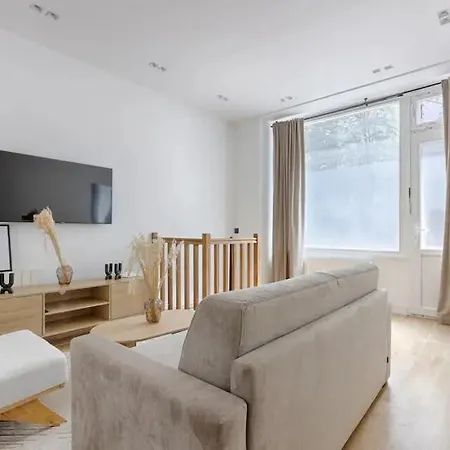 Appartement Montparnasse - Modern & Renovated 3bd For 8 Guests Parijs