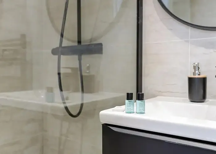 アパート Montparnasse - Modern & Renovated 3bd For 8 Guests *