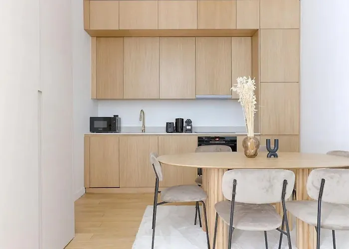 Montparnasse - Modern & Renovated 3bd For 8 Guests アパート