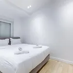 Montparnasse - Modern & Renovated 3bd For 8 Guests