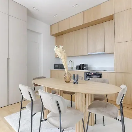 Montparnasse - Modern & Renovated 3bd For 8 Guests Париж